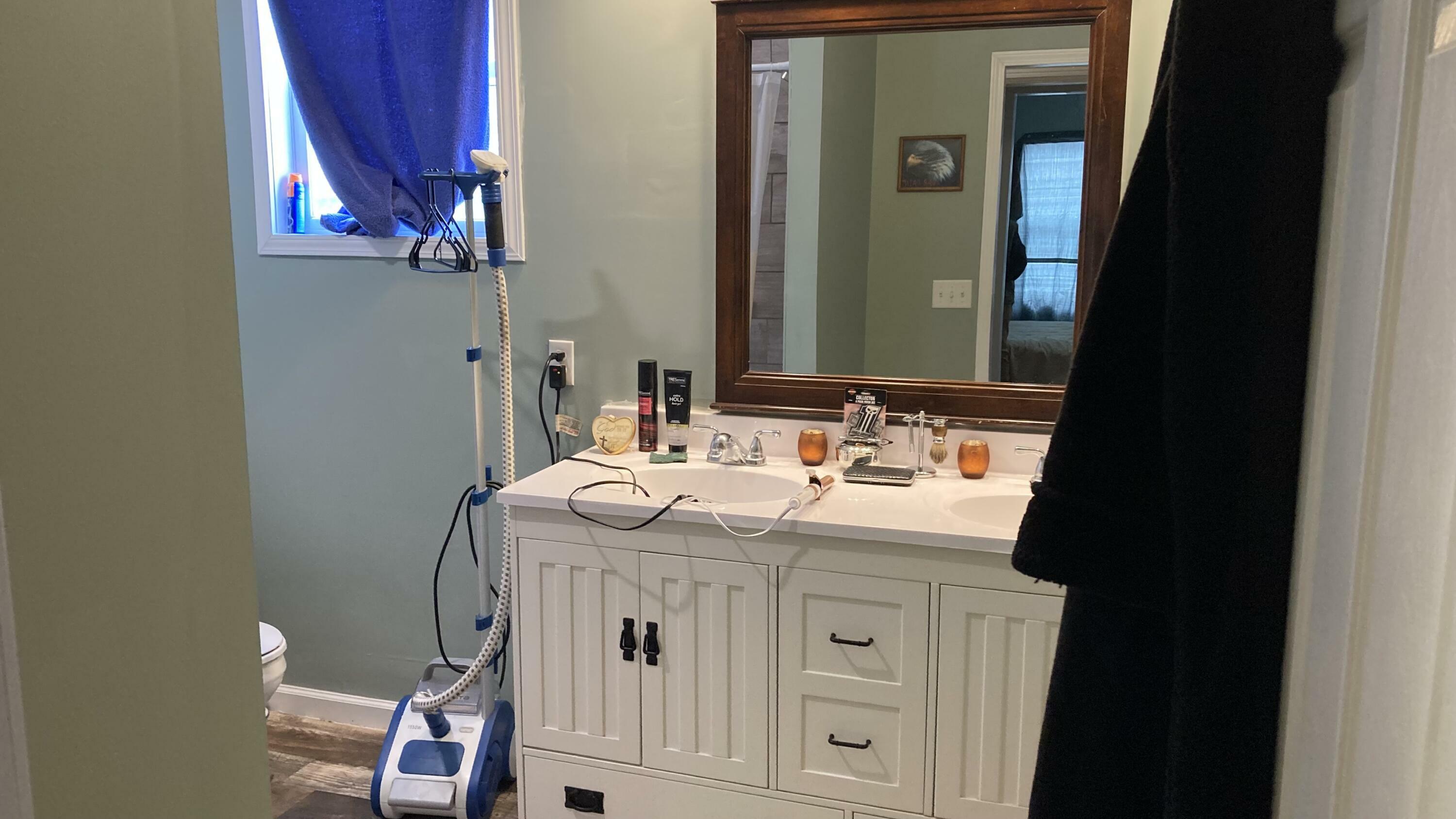 Property Photo: 131 McKinley Avenue N MI 49017