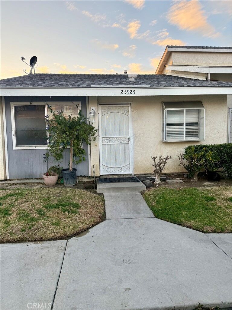 Property Photo:  25925 Baylor Way  CA 92544 