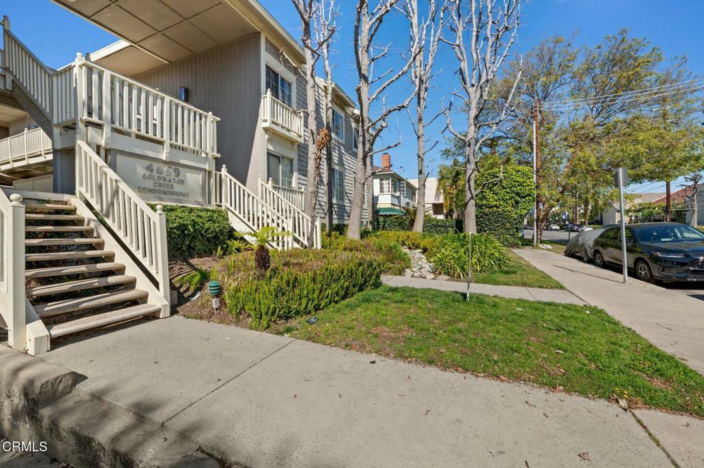 Property Photo:  4859 Coldwater Canyon Avenue 1A  CA 91423 