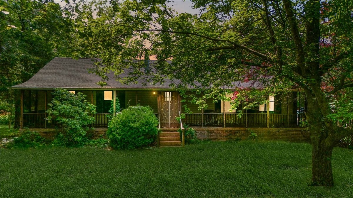 Property Photo: 145 Crenshaw Rd TN 37022