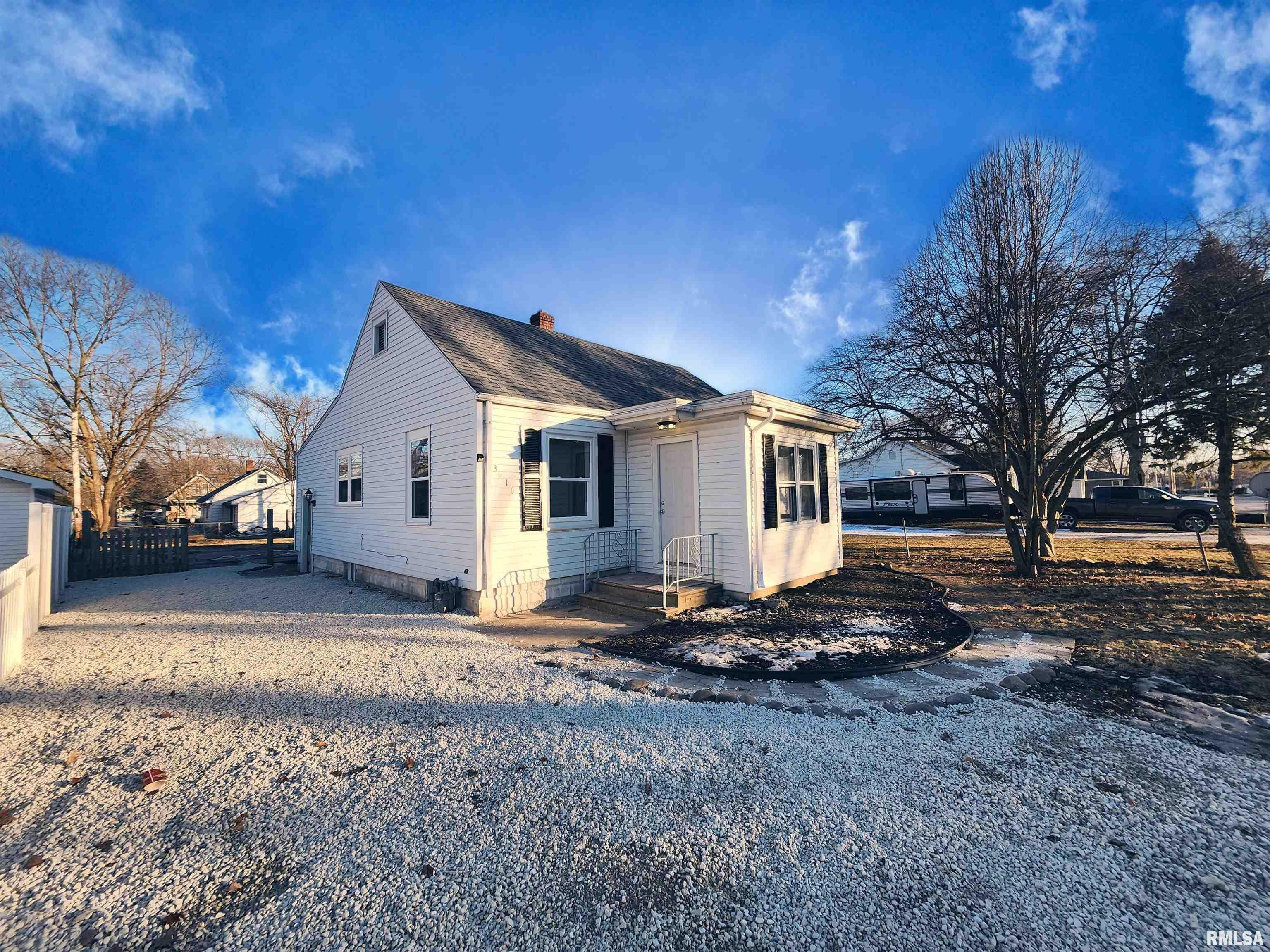 Property Photo:  3916 Chalmers Avenue  IL 61607 