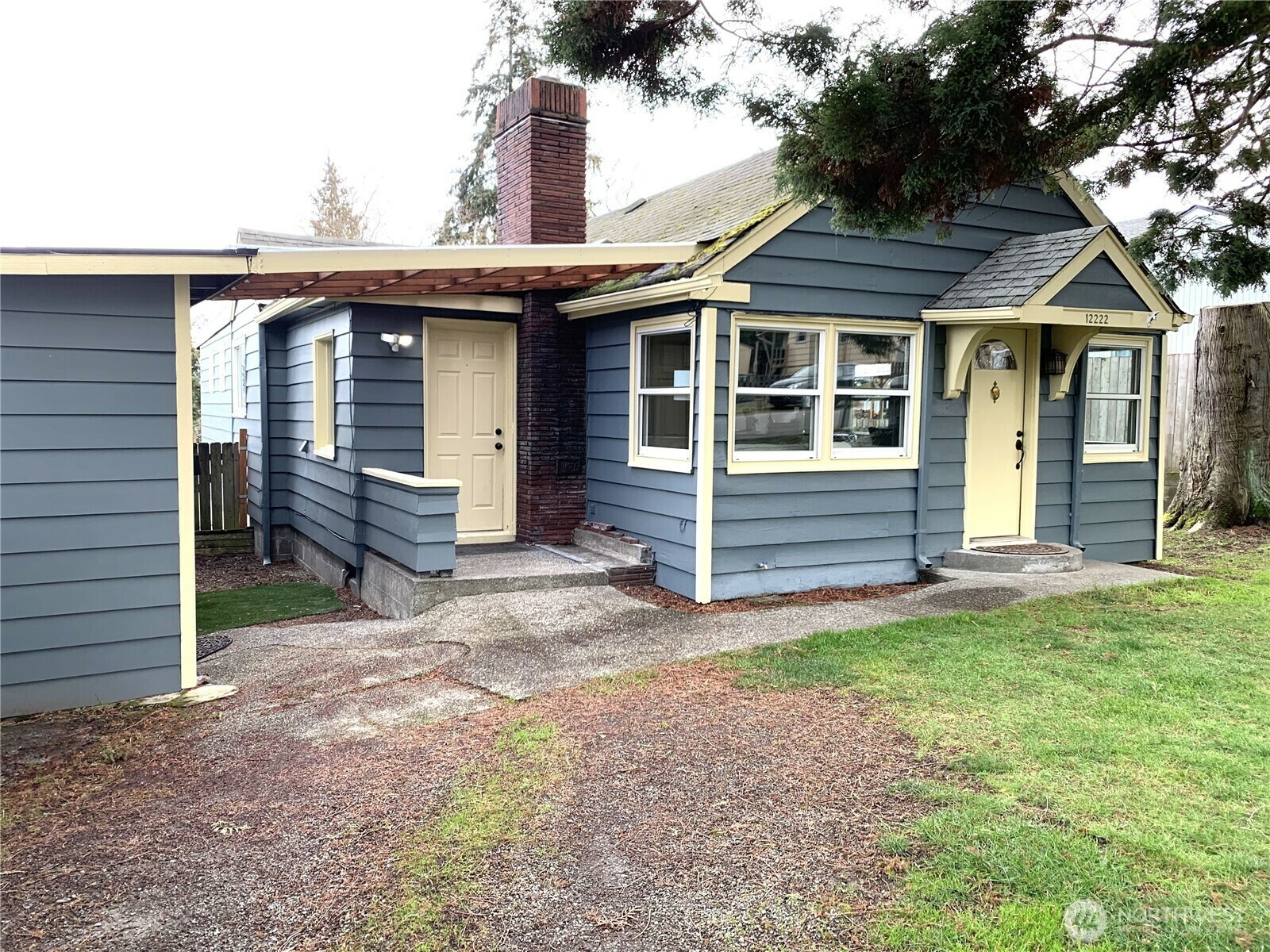 Property Photo:  12222  22nd Avenue S  WA 98168 