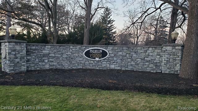 6296 Bridle Path  Grand Blanc Twp MI 48439 photo