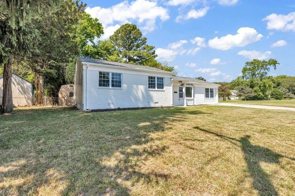 Property Photo: 318 Fort Worth St VA 23669