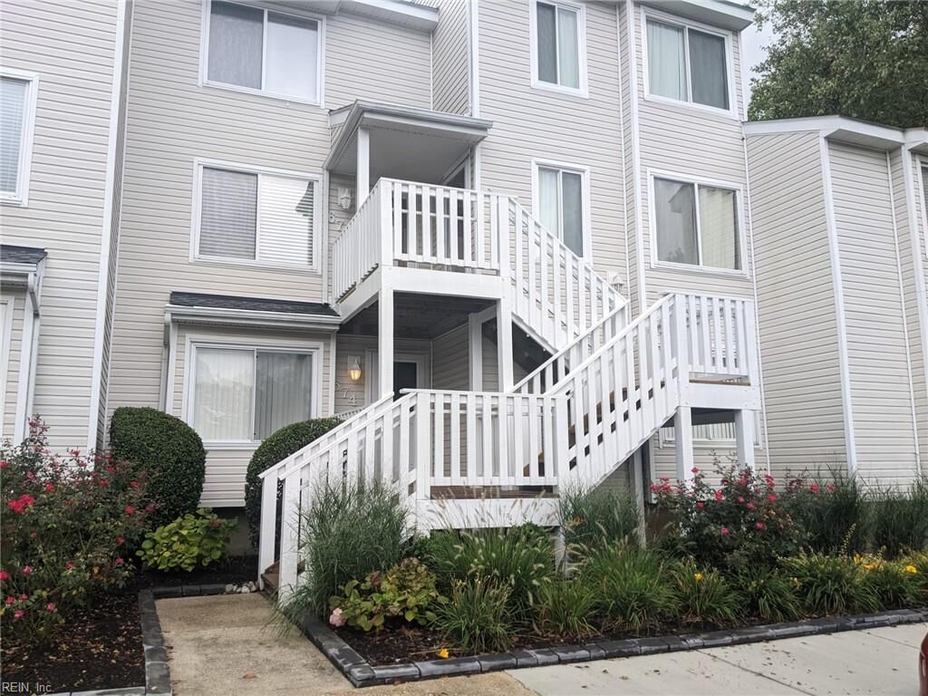 Property Photo: 674 Seawatch Cv VA 23451