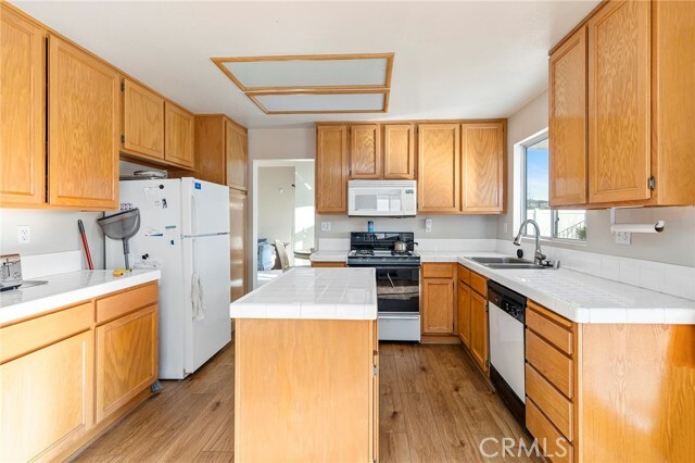 Property Photo: 44897 Camino Alamosa CA 92592