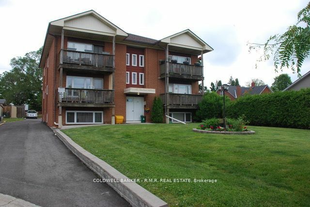 439 Austen Crt  Oshawa ON L1H 6K7 photo