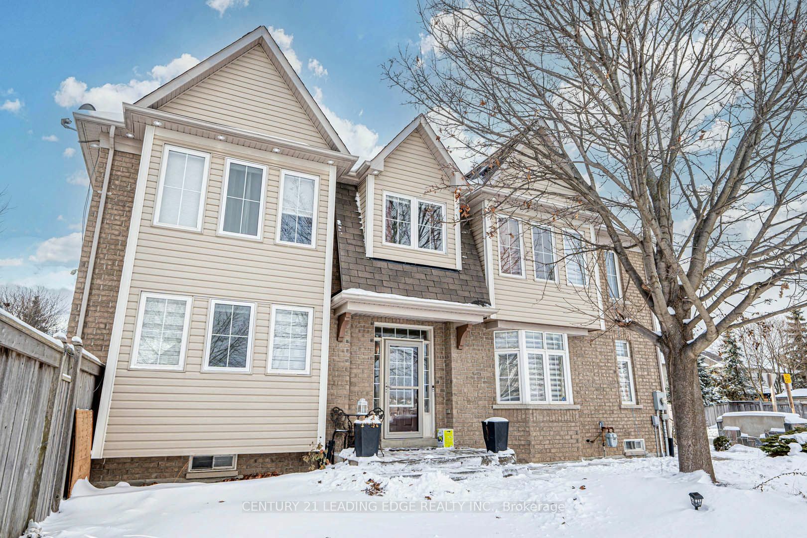 145 Woodbine Pl  Oshawa ON L1L 1C5 photo