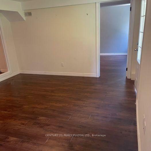 Photo de la propriété: 1539 Scenic Lane Drive Bsmt ON L1X 0B4