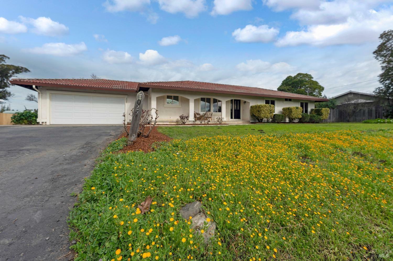 Property Photo:  2027 Chester Drive  CA 94951 