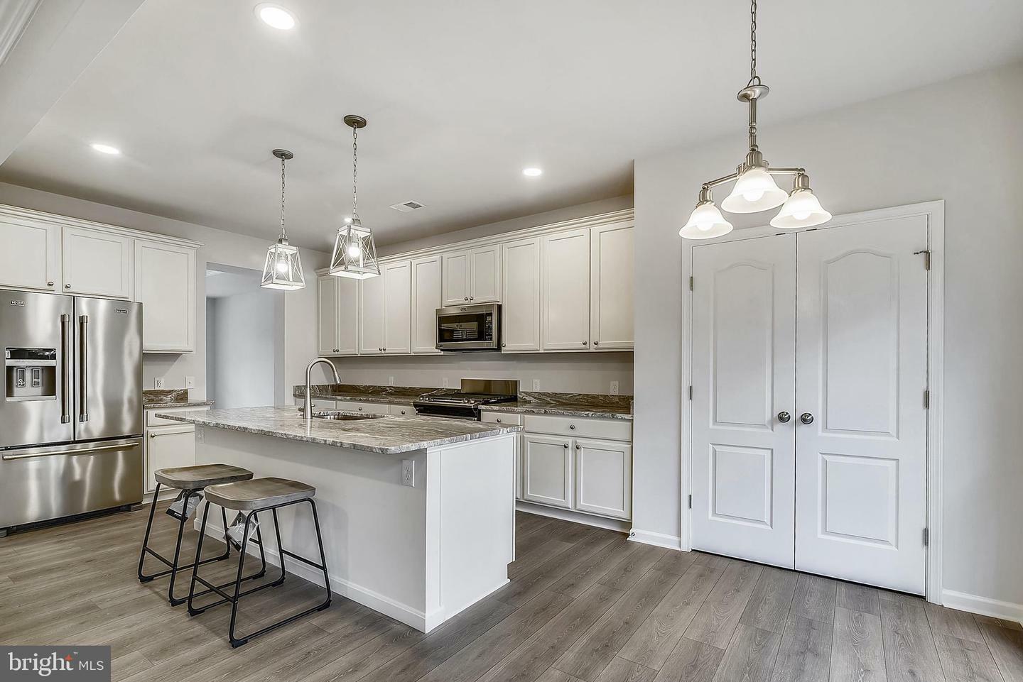 Property Photo: 13814 Pecan Ridge Way MD 20715