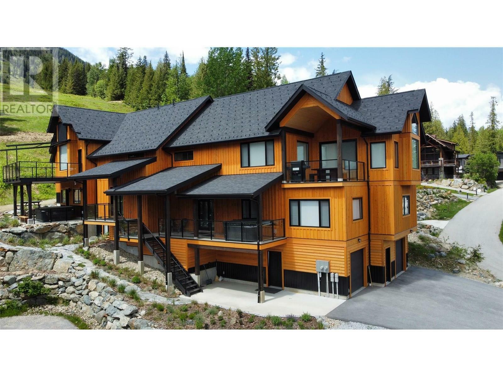 2001 Crest Road B  Rossland BC V0G 1Y0 photo