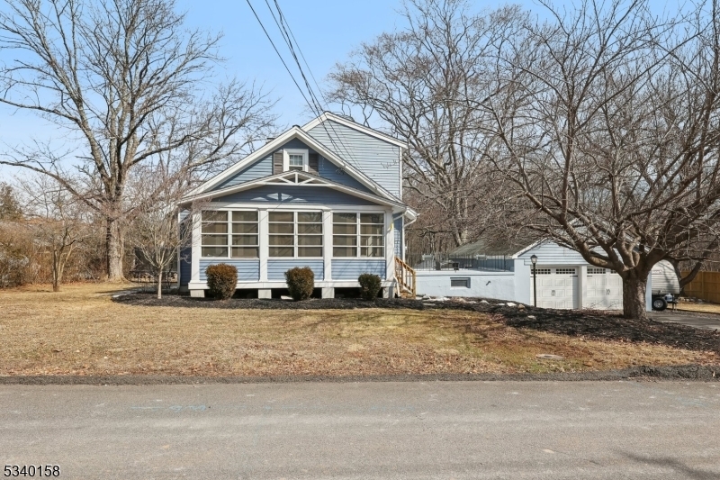 Property Photo:  17 Norwood Dr  NJ 07933 