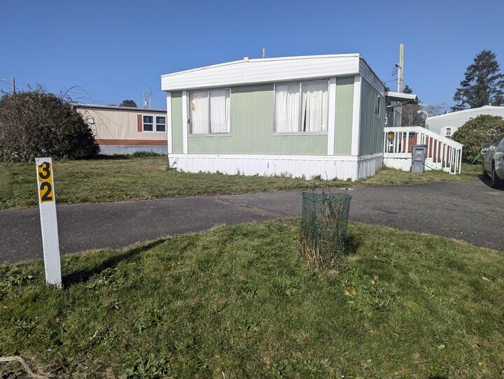 Property Photo:  525 Herrick Avenue 32  CA 95503 