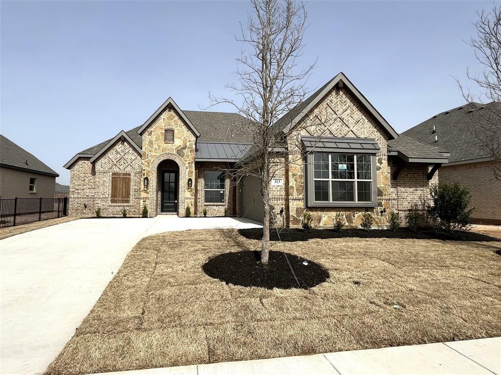 Property Photo: 313 Bowrider Lane TX 76049