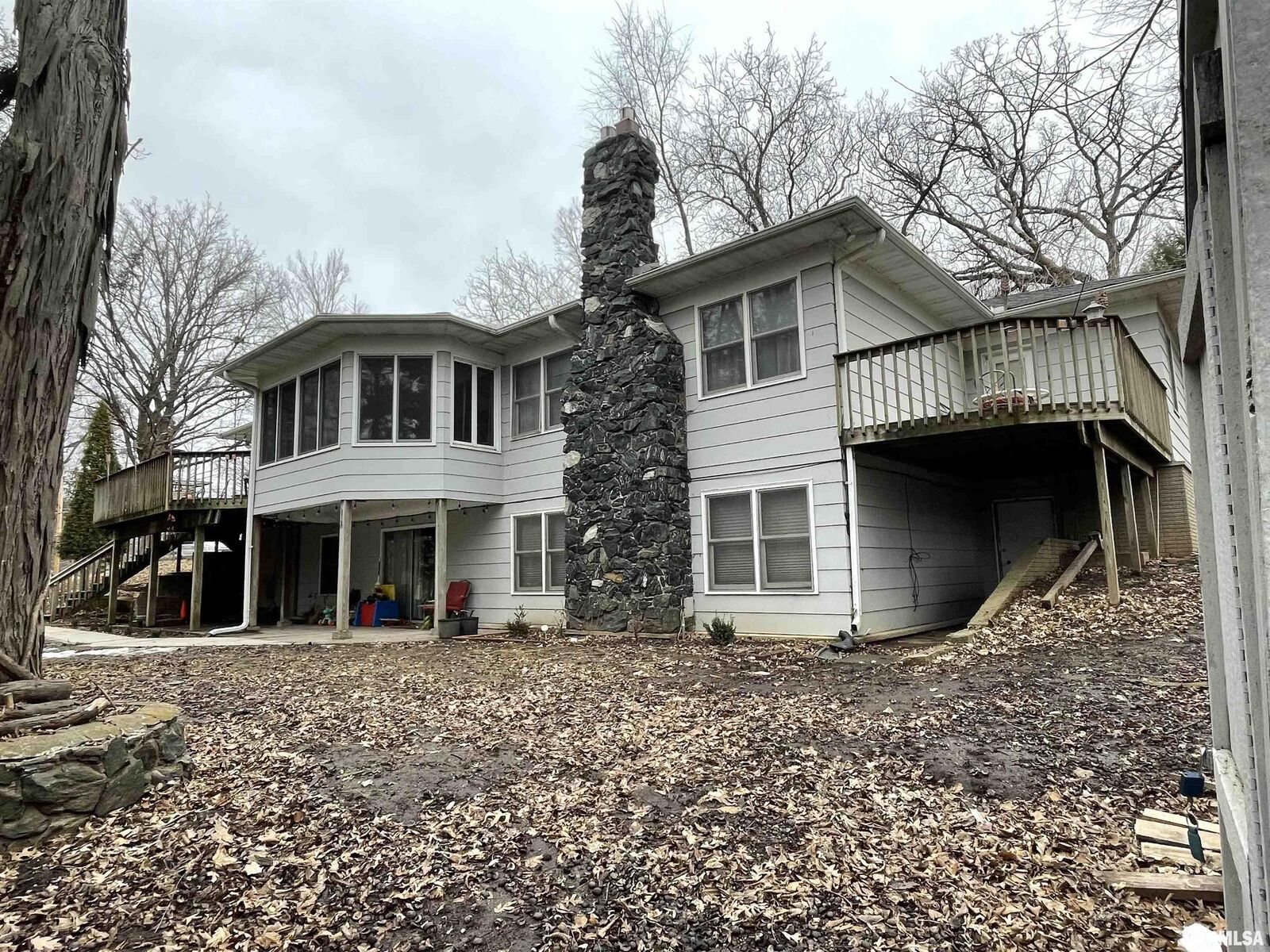 Property Photo: 1121 2nd Avenue South IA 52732