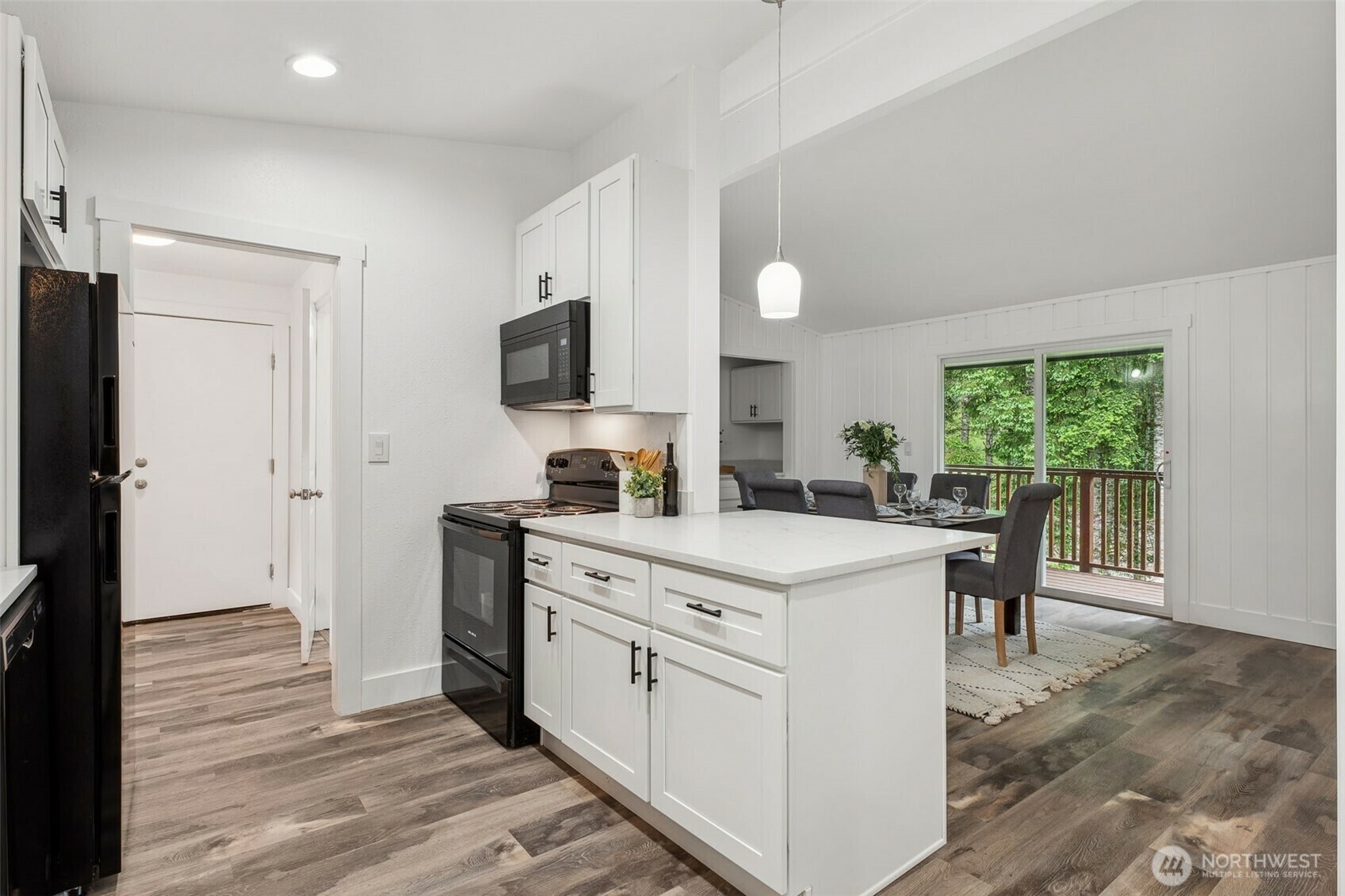 Property Photo: 13716 Spiketon Road E WA 98321
