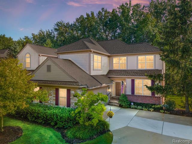 Property Photo: 3585 Winding Brook Circle 89 MI 48309