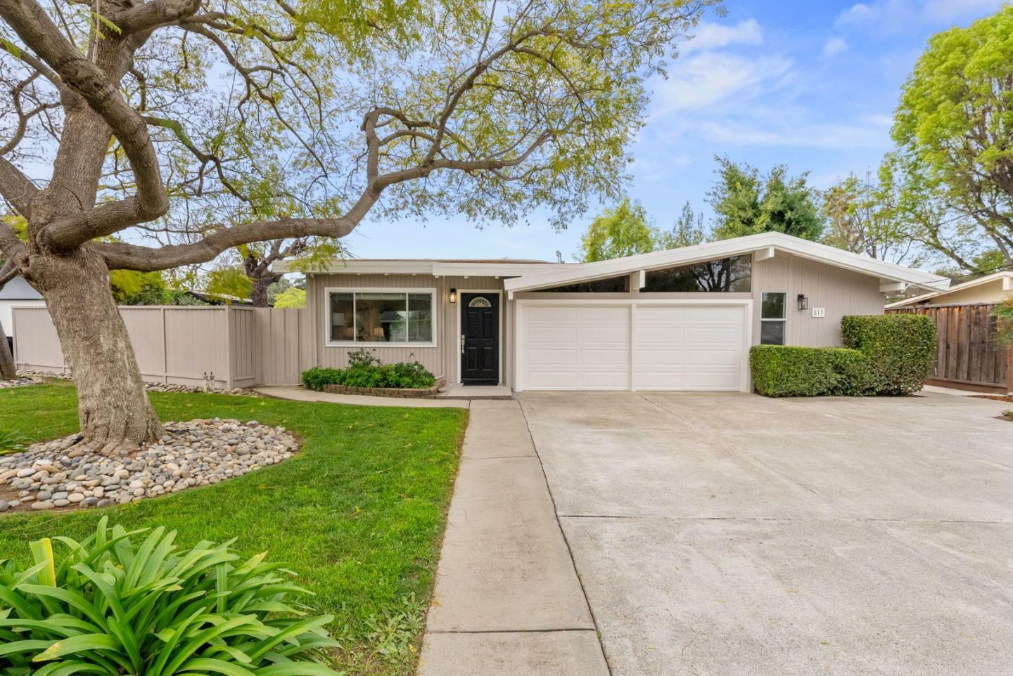 Property Photo:  813 Henrietta Avenue  CA 94086 