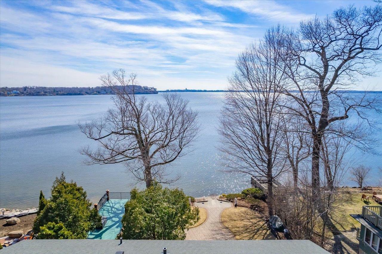 Property Photo: 701 Woodward Drive WI 53704