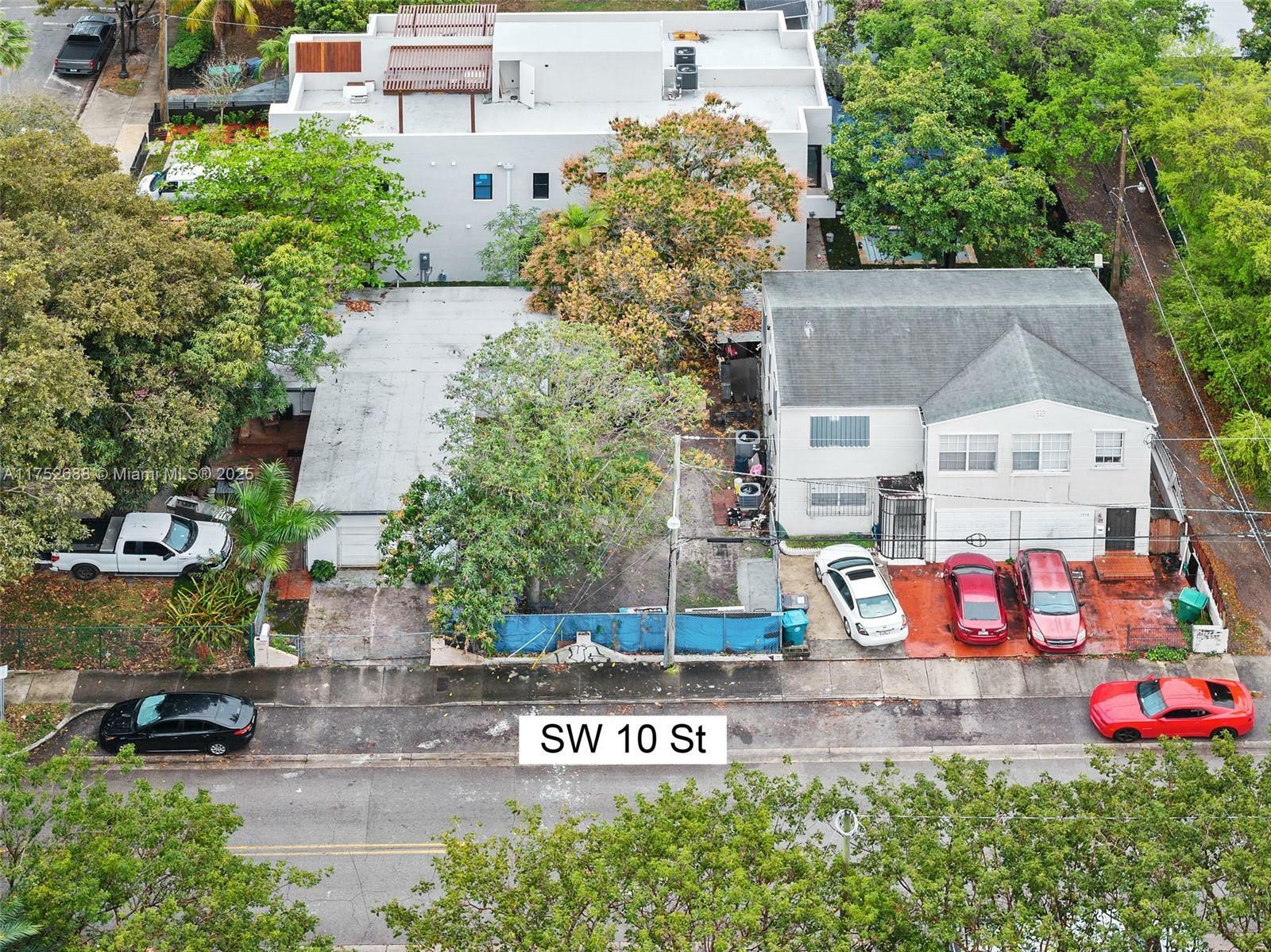 Property Photo:  1316 SW 10th St  FL 33135 