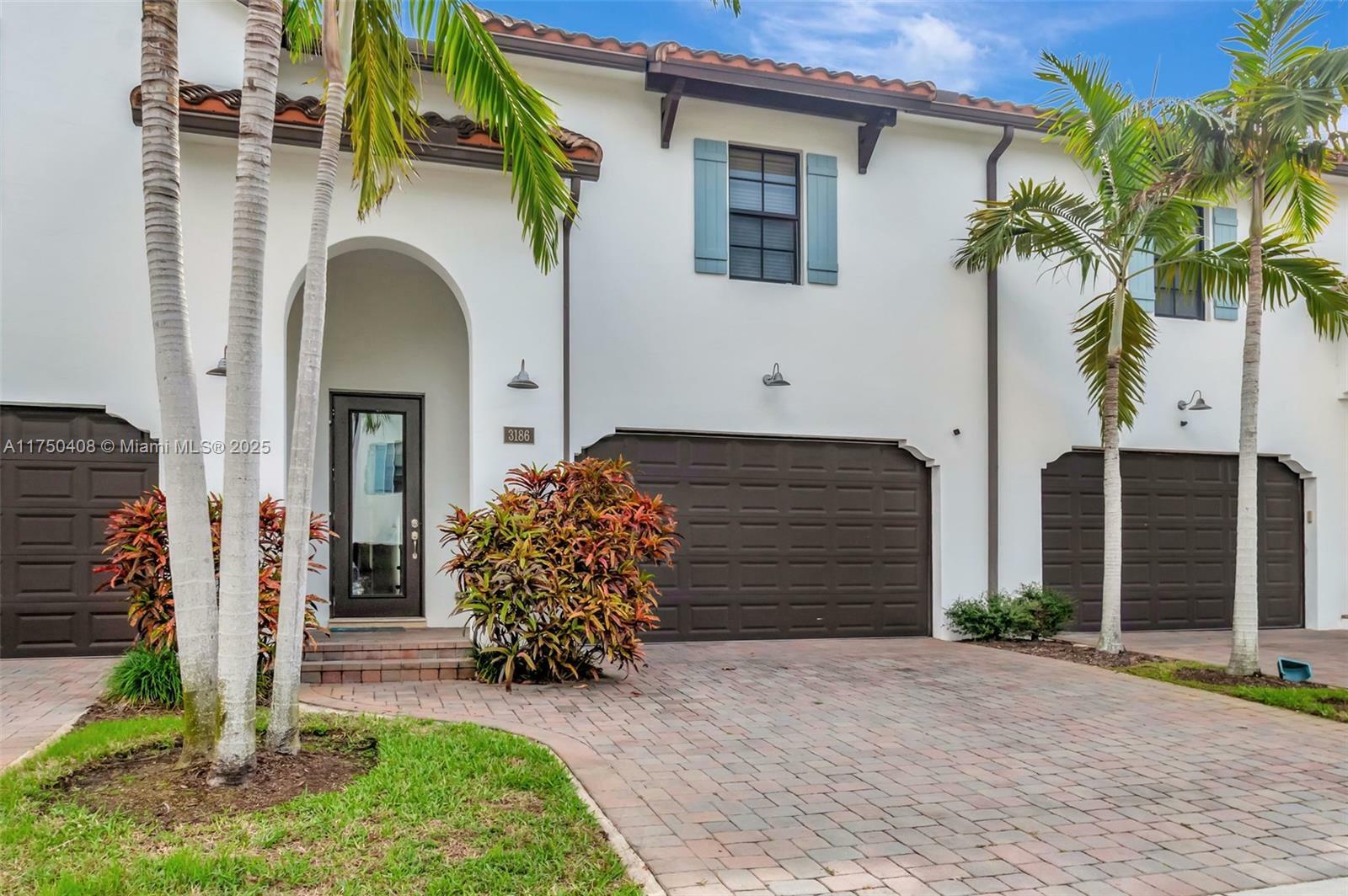 Property Photo:  3186 Santa Catalina Pl  FL 33467 