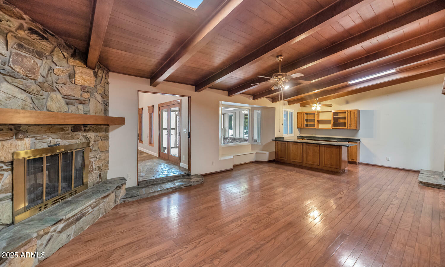 Property Photo: 576 W Moon Valley Drive AZ 85023
