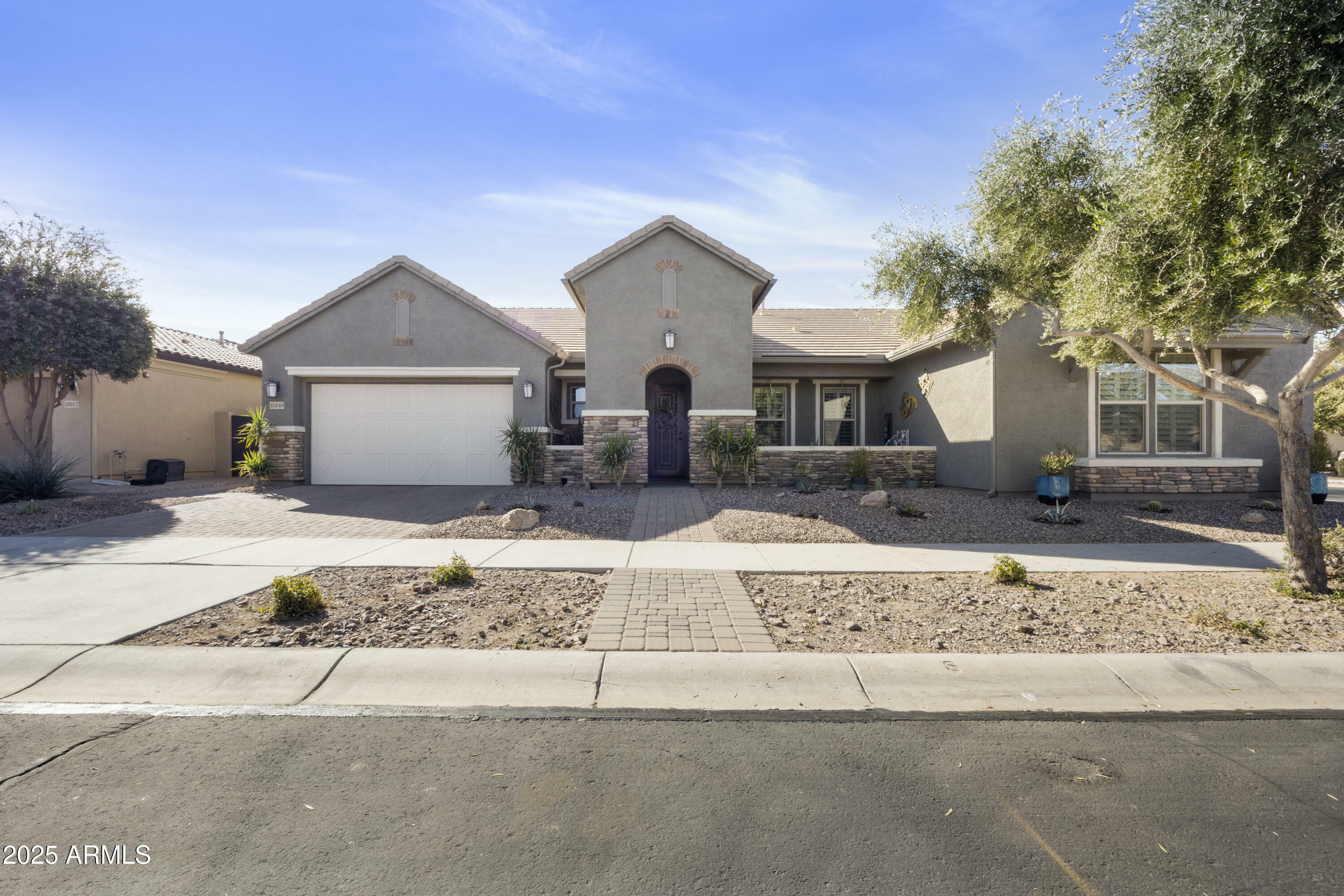 Property Photo:  10049 E Topaz Avenue  AZ 85212 