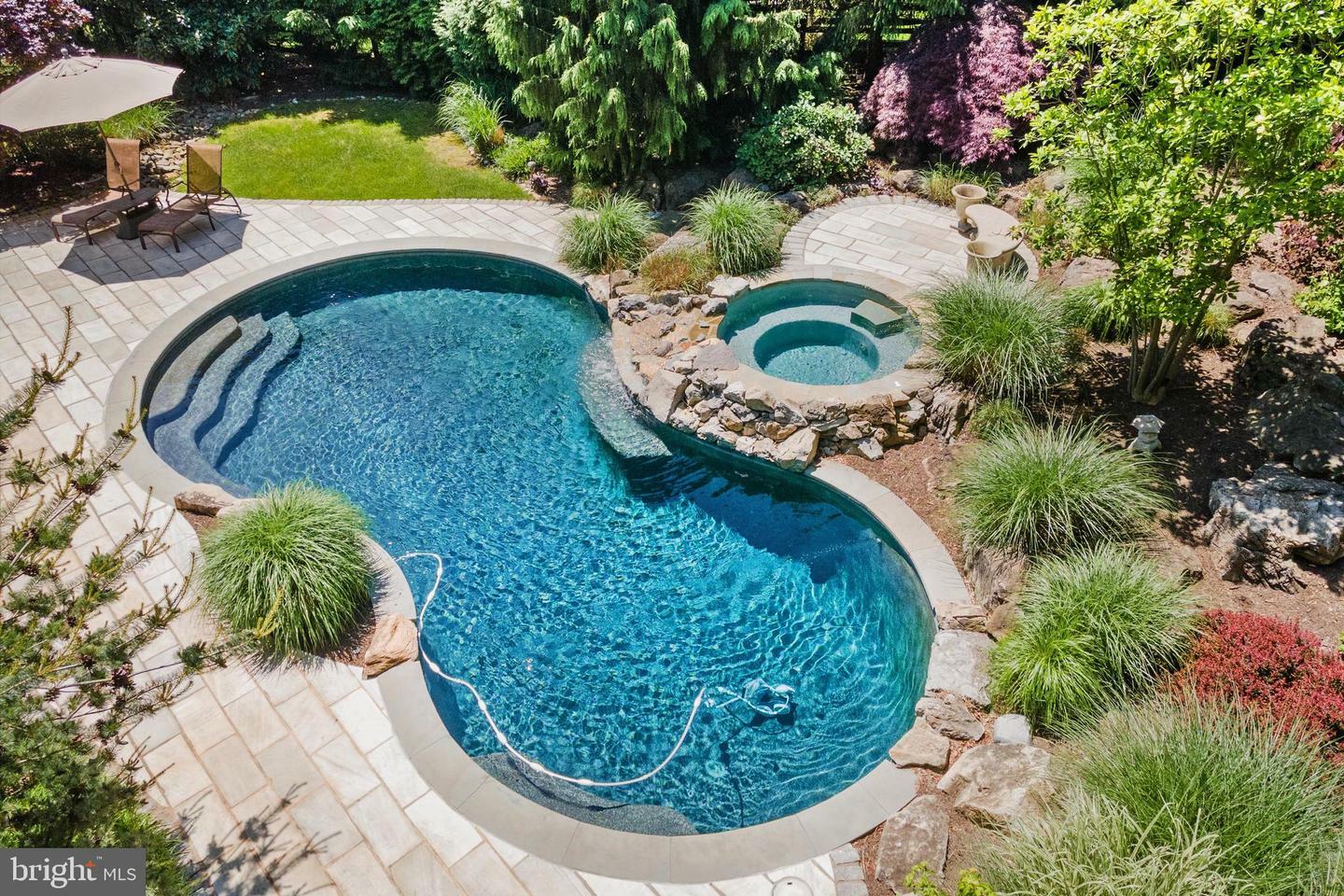 Property Photo: 909 N Penn Oak Road PA 19002