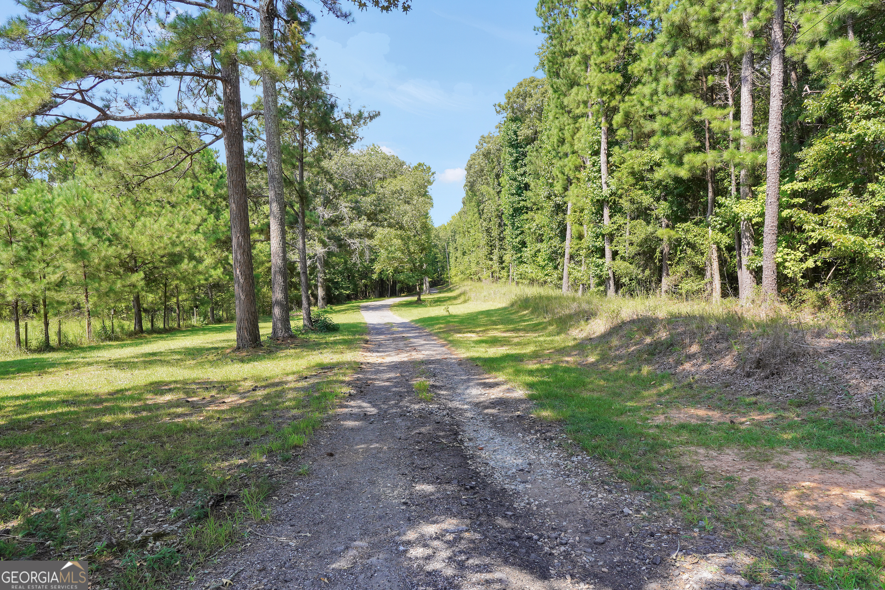 Property Photo: 584 Moccasin Gap Road GA 30233