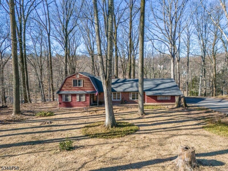 Property Photo: 42 Fairview Dr NJ 08822
