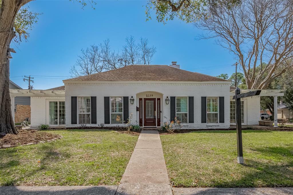 Property Photo:  5439 Ariel Street  TX 77096 