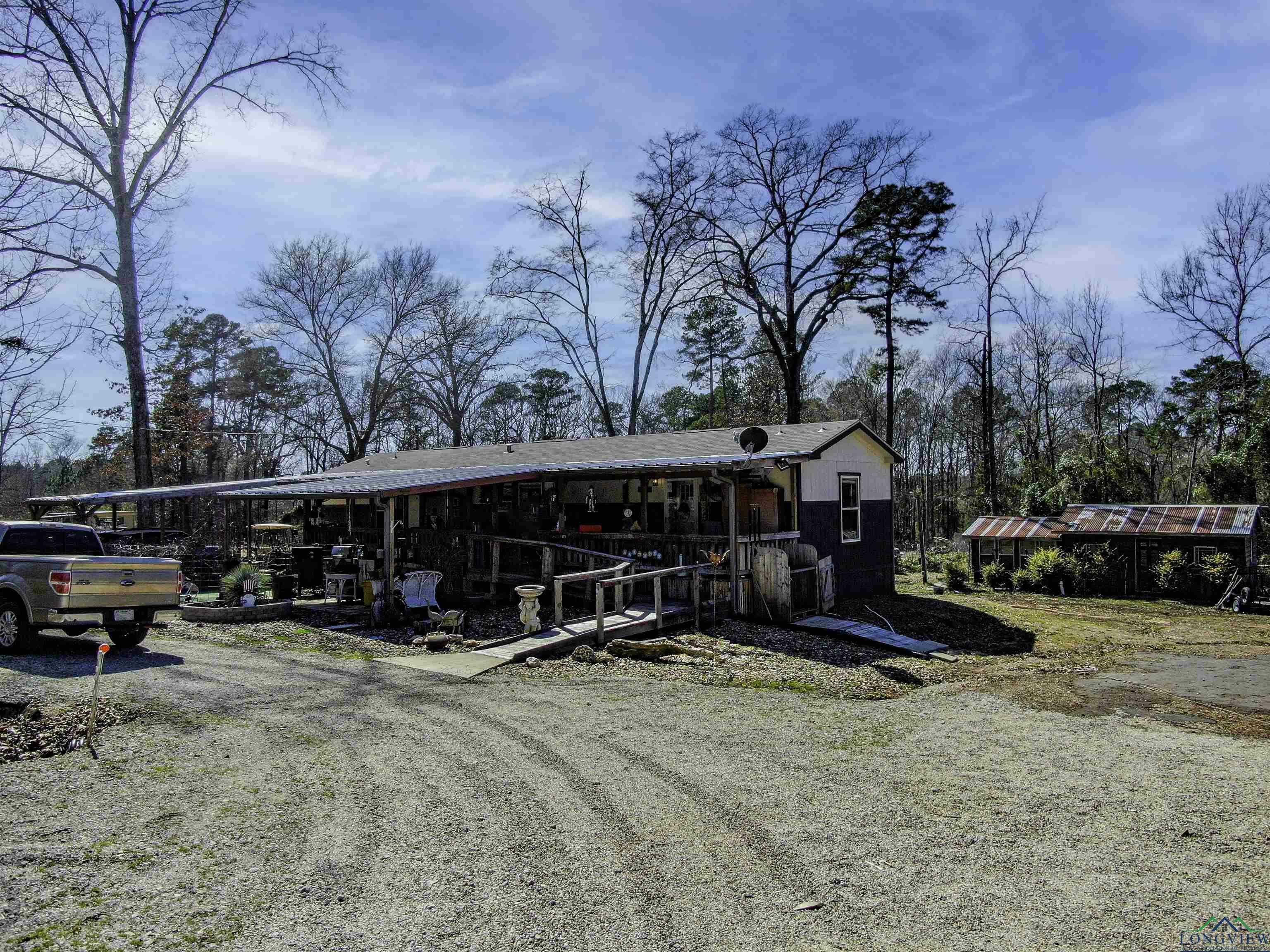 Property Photo: 399 Primrose Rd TX 75645