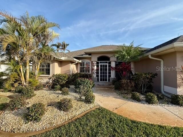 Property Photo: 48 Long Meadow Court FL 33947