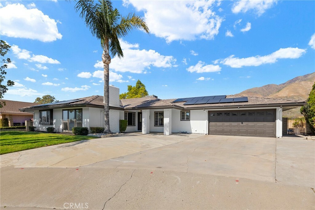 Property Photo: 28404 Coachman Lane CA 92346