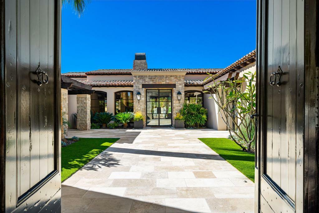 Property Photo: