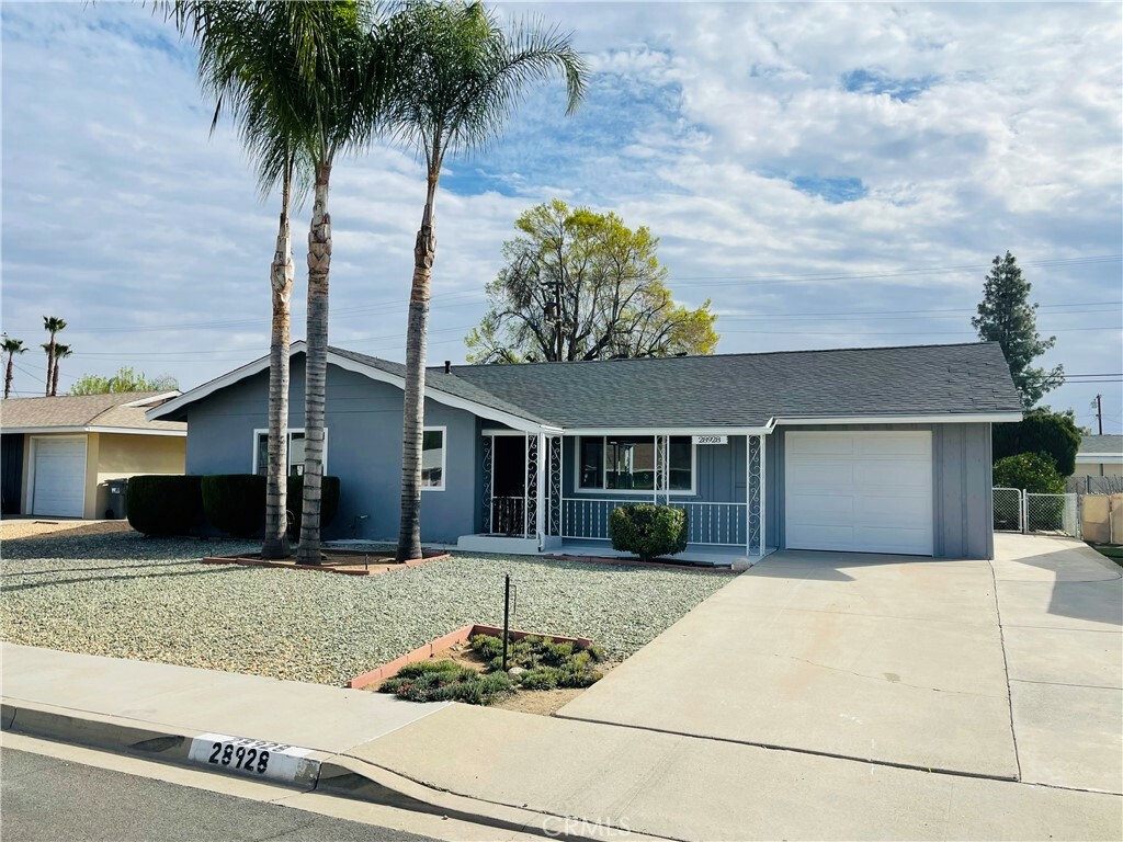 28928 Thornhill Drive  Menifee CA 92586 photo