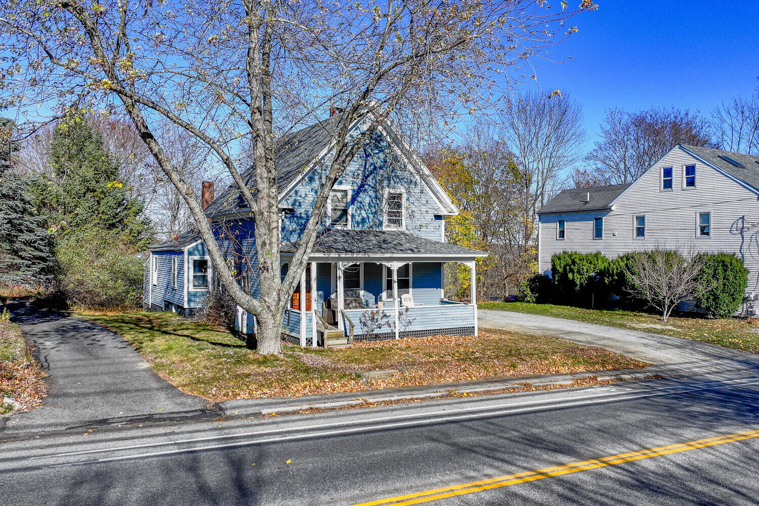 Property Photo:  195 Main Street  ME 04915 