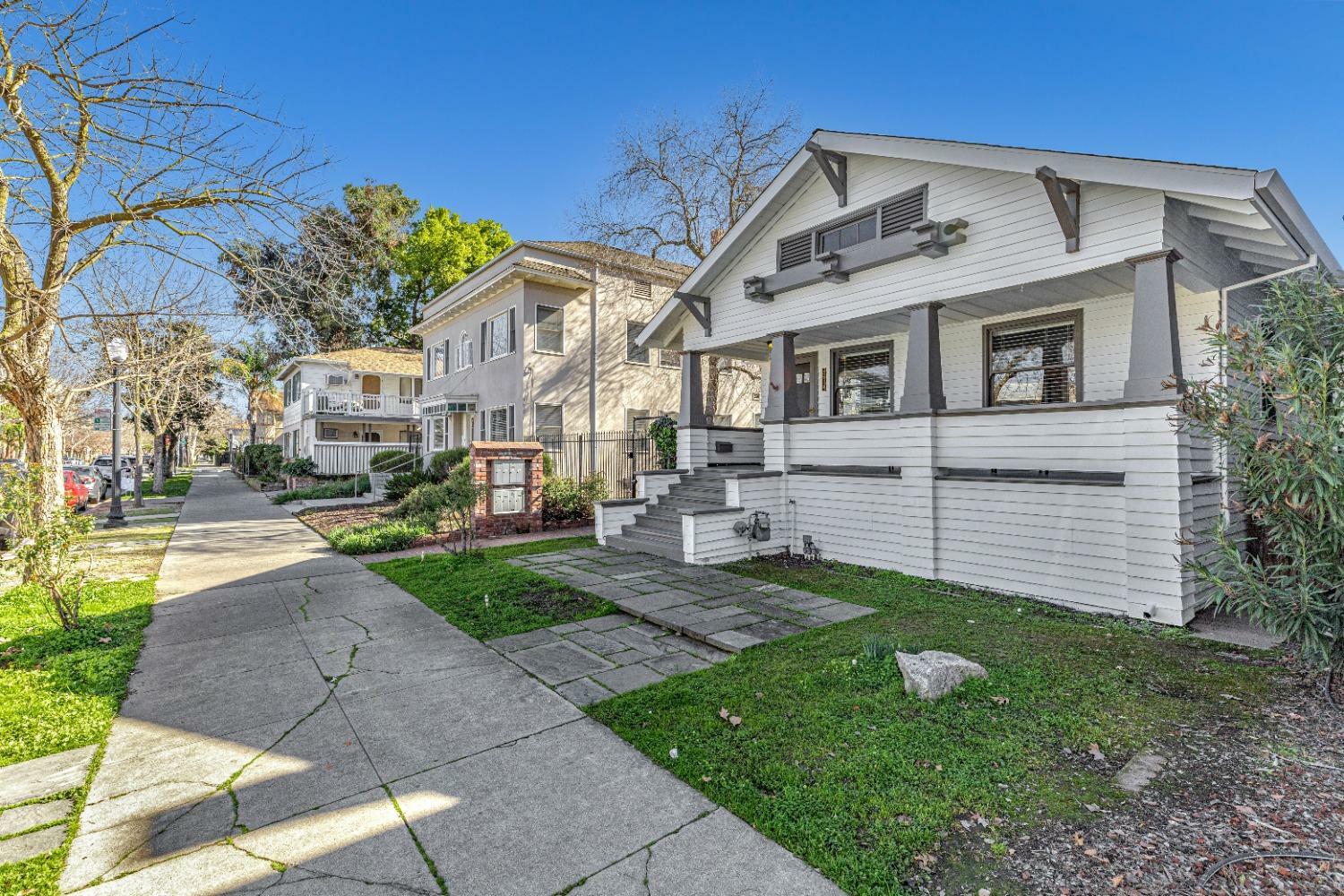 Property Photo:  2514 N Street  CA 95816 