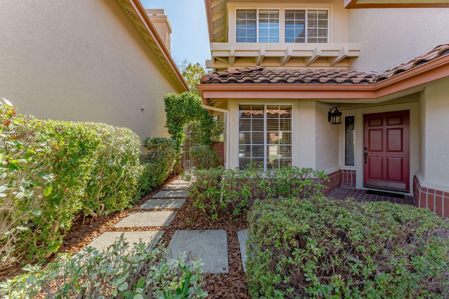 Property Photo:  105 Iron Mountain Court  CA 95630 