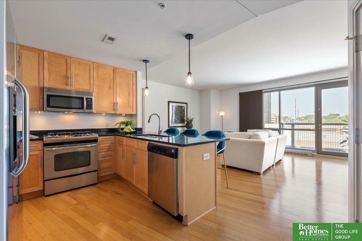 Property Photo:  200 S 31 Avenue 4510  NE 68131 