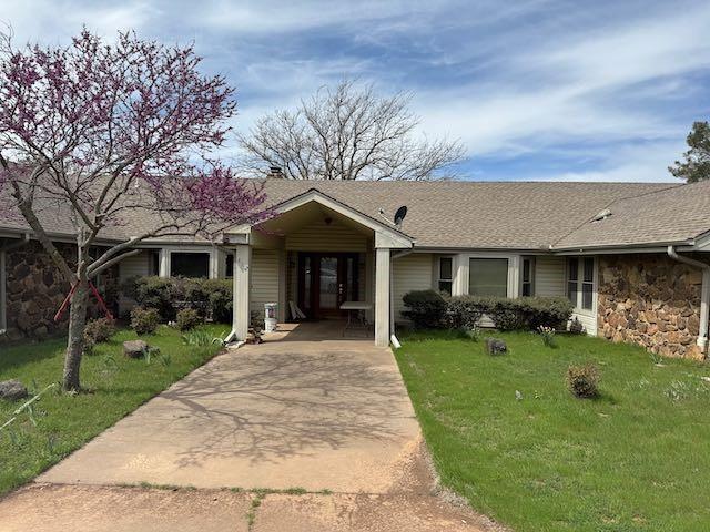 Property Photo: 412 SW Landmark Circle OK 73543