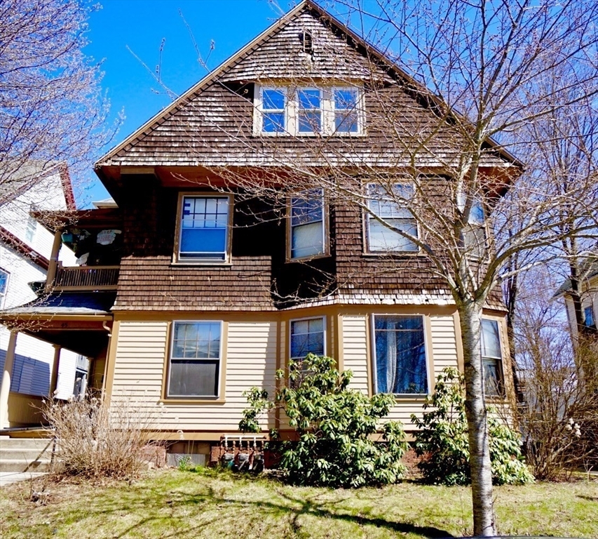 45 Hollywood St  Worcester MA 01610 photo