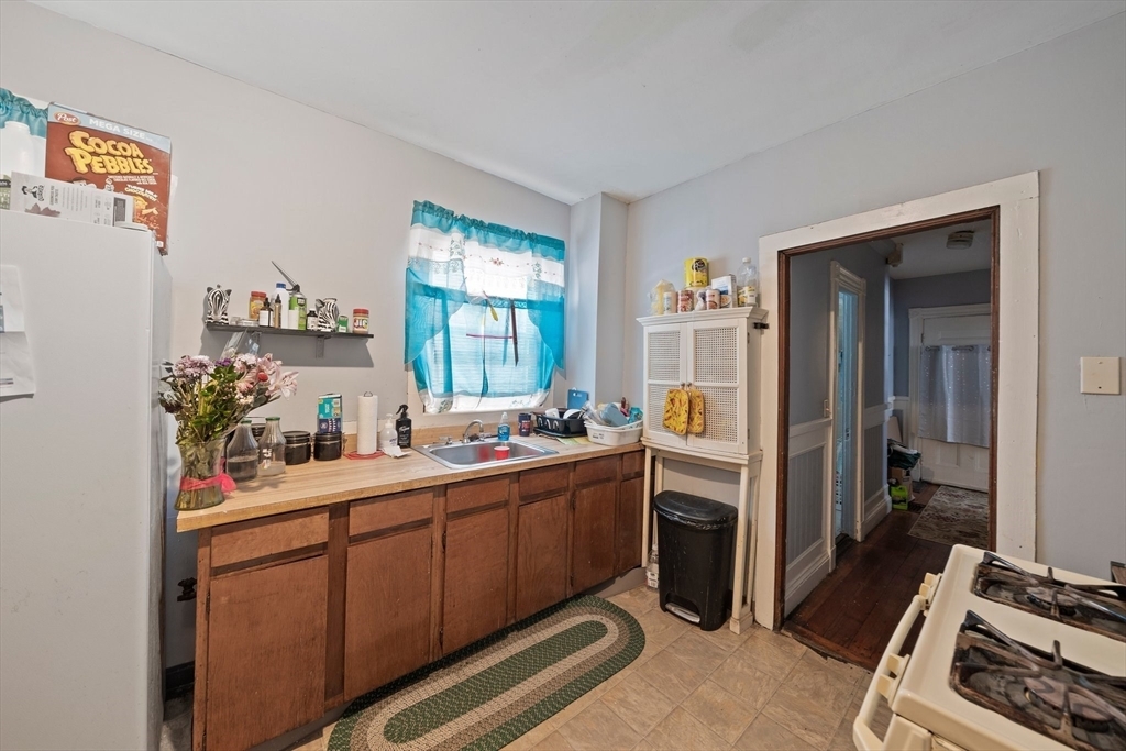 Property Photo: 707 Washington St MA 02124