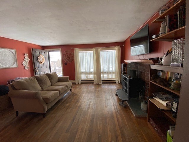 Property Photo: 44 Lochslea Road MA 01460
