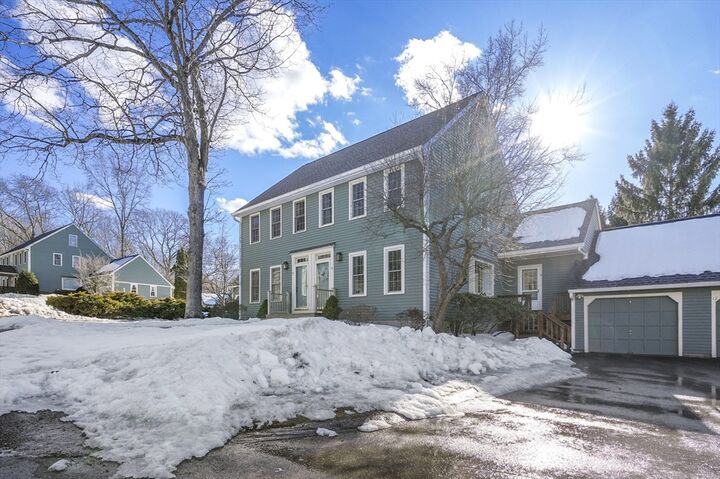 Property Photo: 14 Brookdale Cir 14 MA 01545