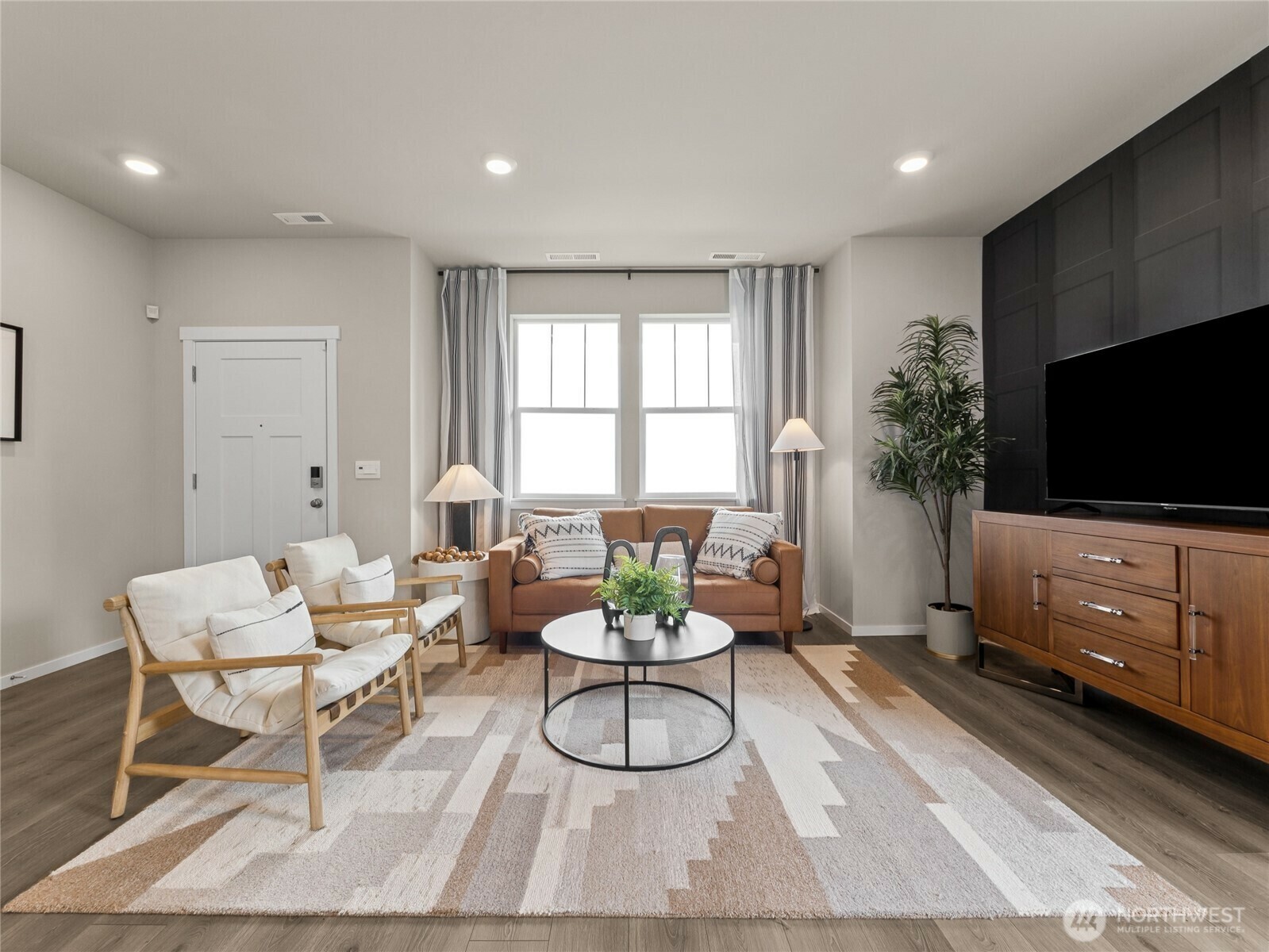 Property Photo: 14820 Wallace Avenue E 673 WA 98391