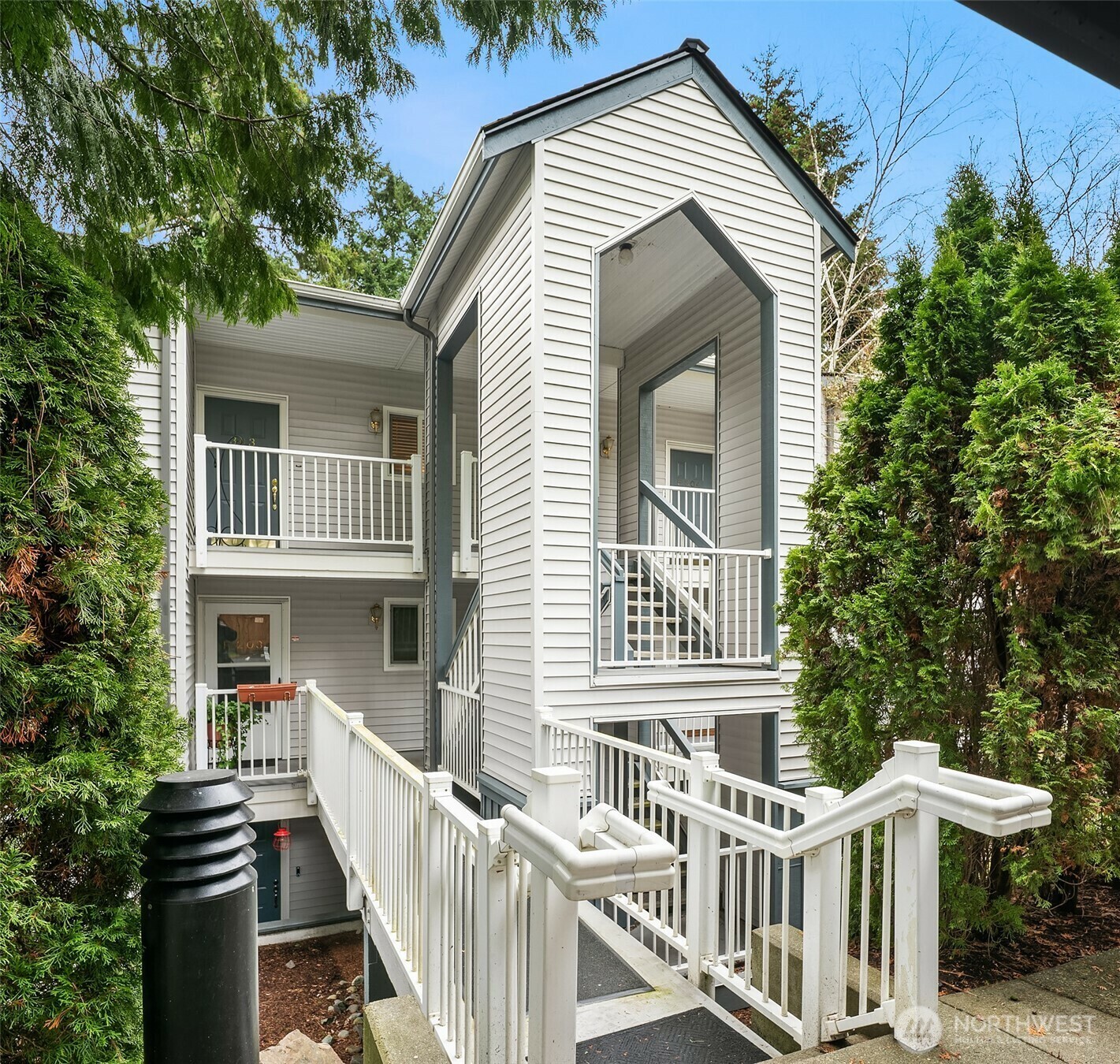 Property Photo: 12760 NE 10th Place F304 WA 98005