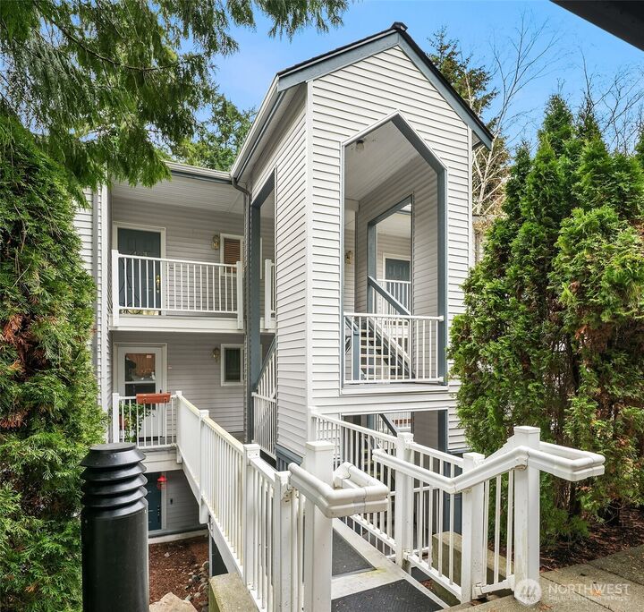 Property Photo: 12760 NE 10th Place F304 WA 98005
