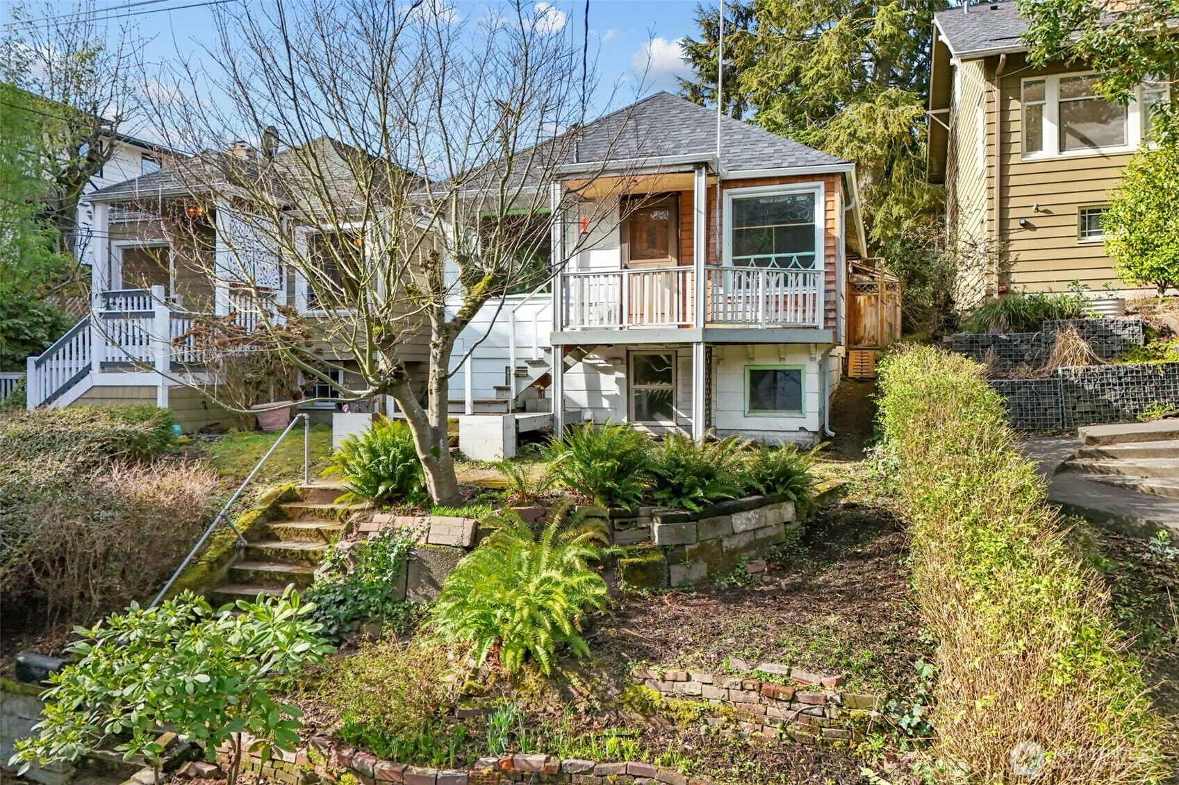 Property Photo: 1927 42nd Avenue SW WA 98116